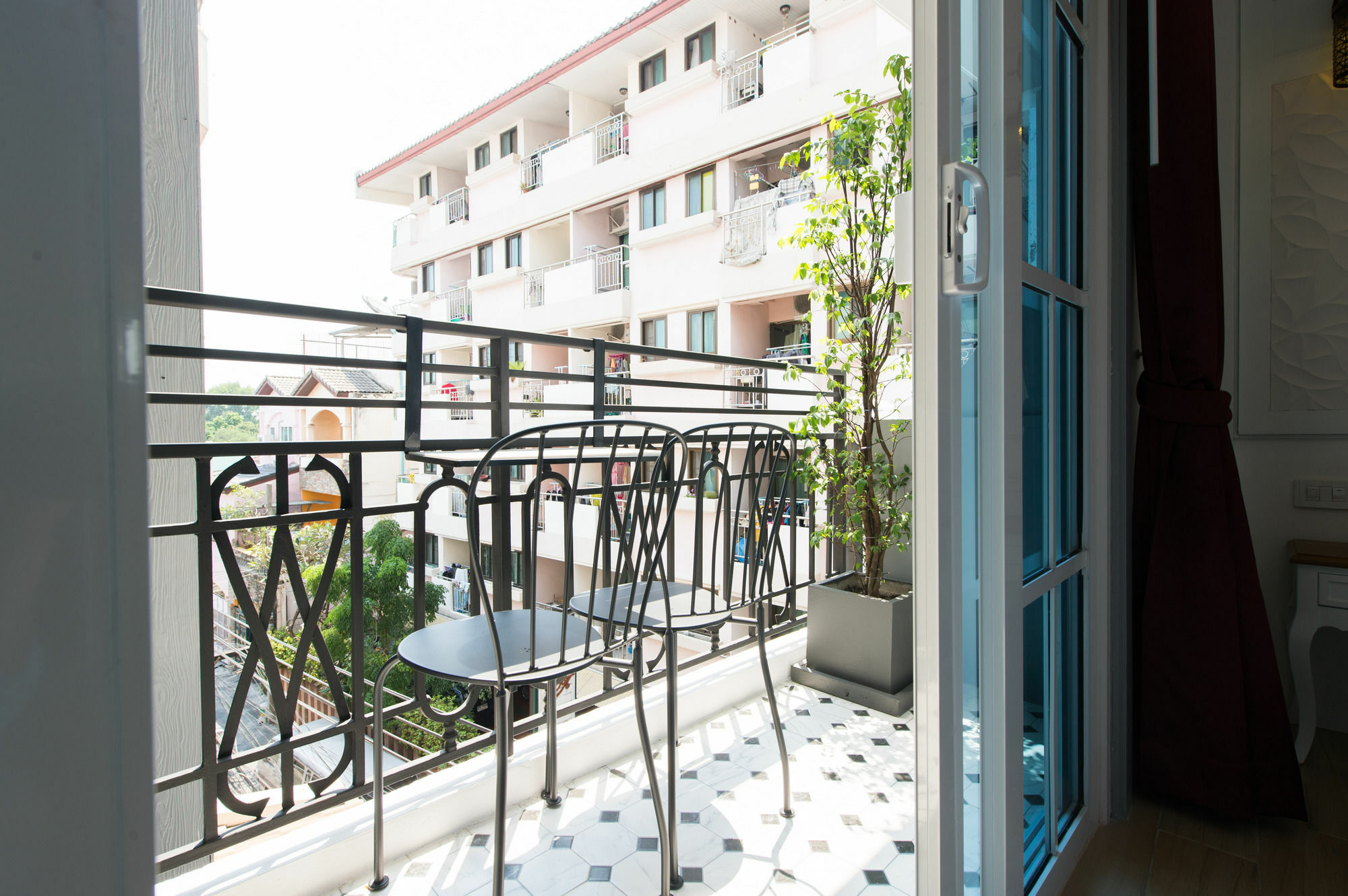 White Ivory Bed And Breakfast Bangkok Kültér fotó